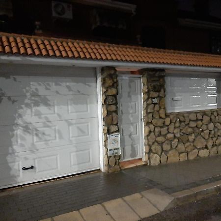 Habitacion cerca del Aeropuerto Coslada Exterior foto